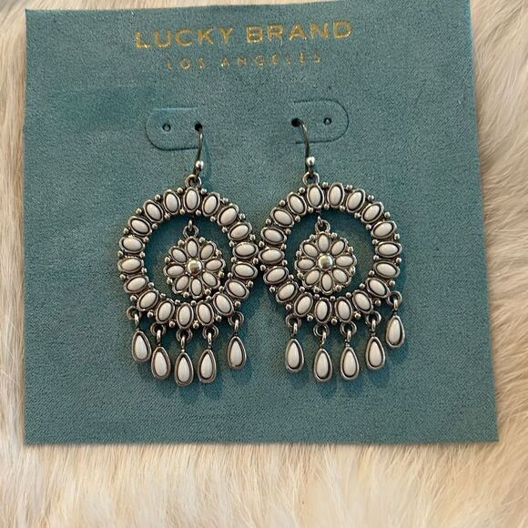 LUCKY Southwest Style Earrings - Picture 2 of 4